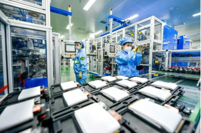 超威科技创新驱动万亿储能市场，打造未来能源新格局